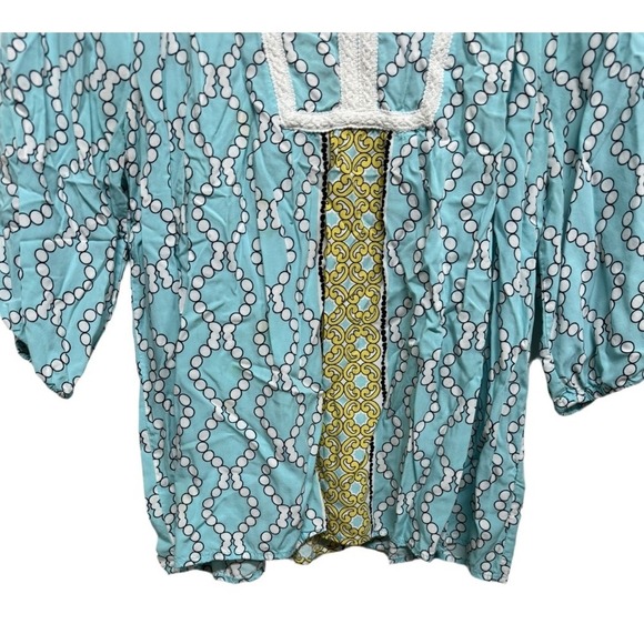 Crown & Ivy Boho Peasant Blouse – Size Small – Vibrant Print & Lace Trim - Picture 4 of 6